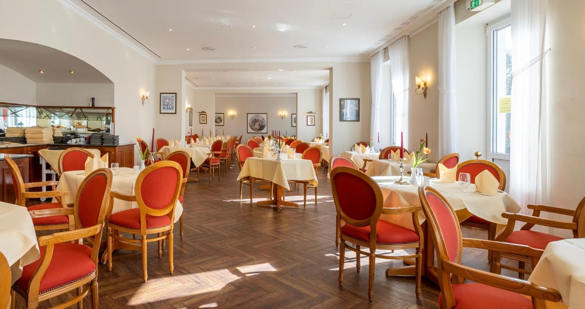 Hotel Doellnsee-Schorfheide Templin Esterno foto